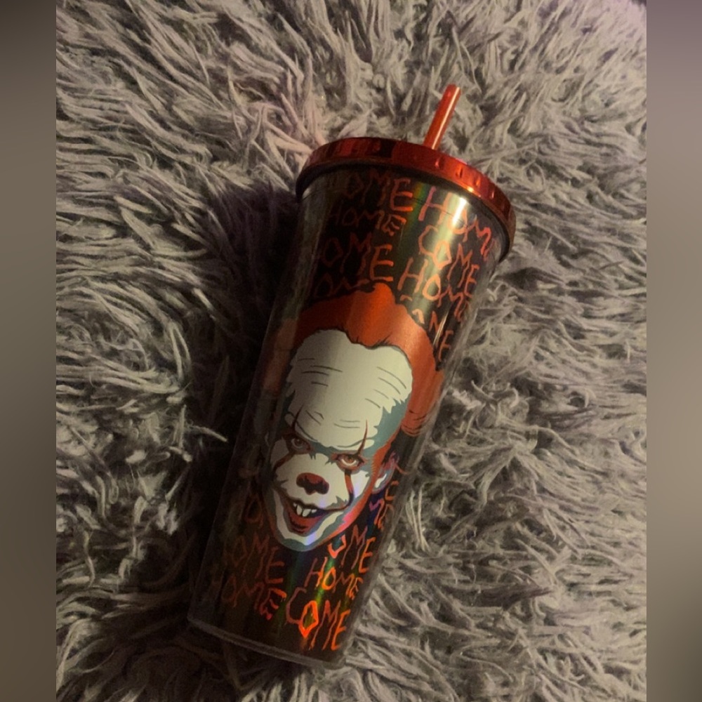 Pennywise/IT cup. - Picture 2 of 3